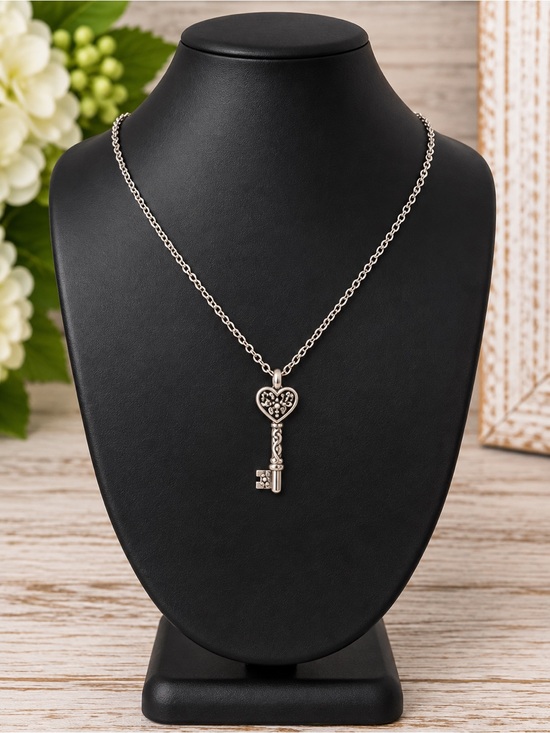 Lois Hill Jewelry - Lois Hill Sterling Silver Heart Key Pendant Necklace Granulated 925
